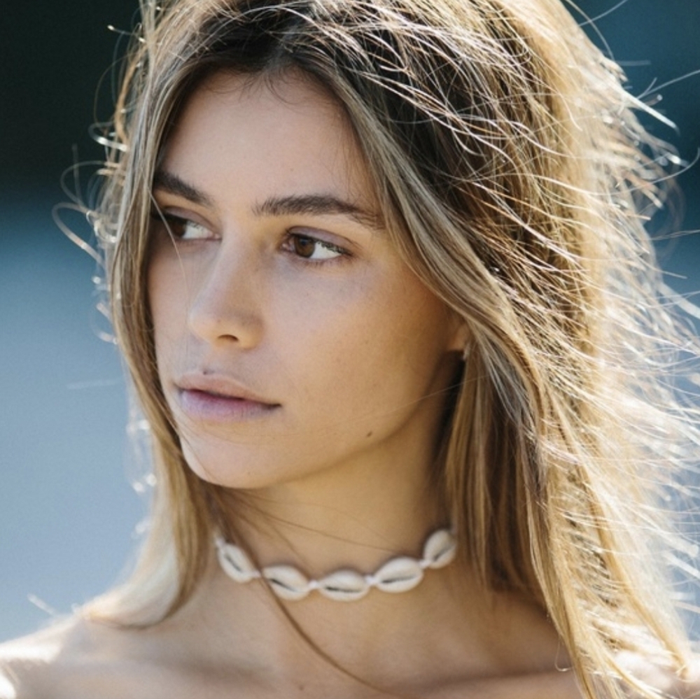 NEW Brandy Melville Cowrie Cream Seashells Coconut Girl Style Choker Necklace